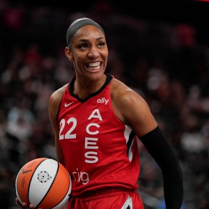 王牌的王牌！阿贾常规赛场均得到23.4分10.2板3.1助3.9断&amp;帽